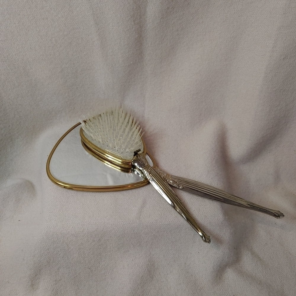 𝅺vintage Hair Brush and Mirror Set - Picture 2 of 16